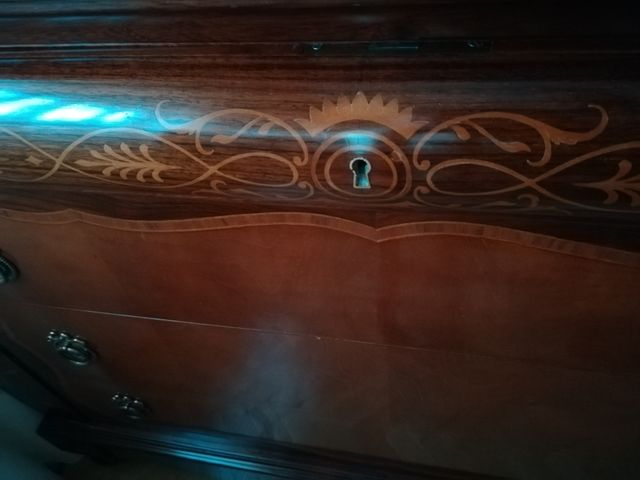 Aparador Clásico de Salón