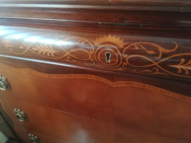 Aparador Clásico de Salón