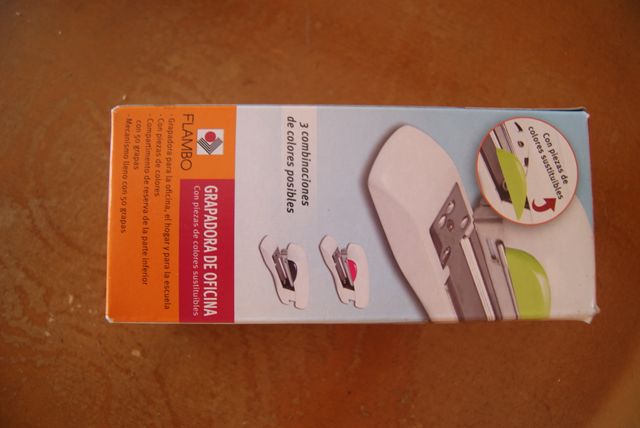 Grapadora nueva color intercambiables