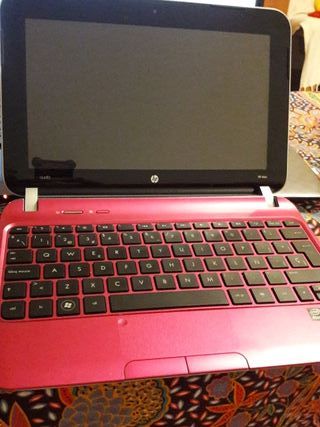 Portátil HP rosa de segunda mano en WALLAPOP