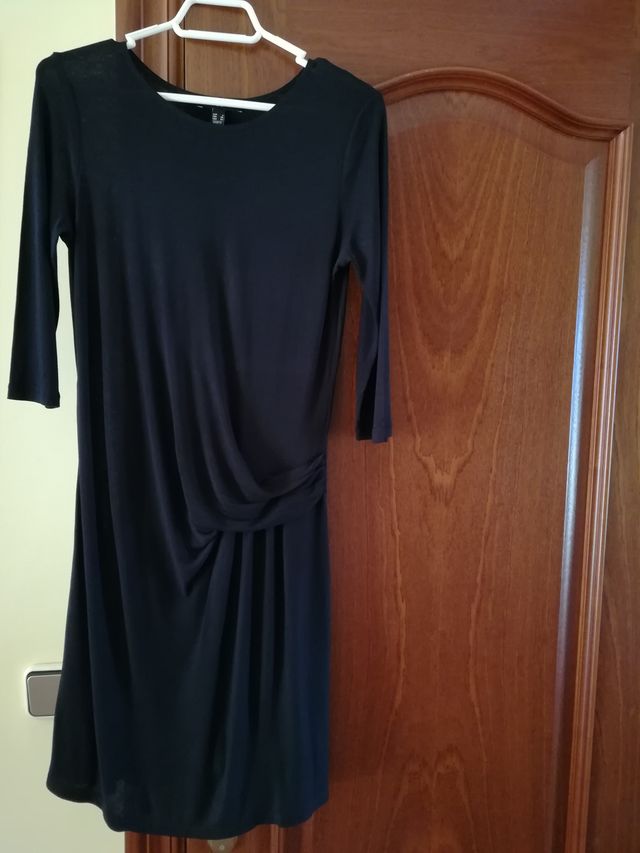 Vestido negro de MANGO
