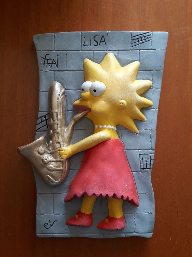 Lisa Simpson relieve (decoración)
