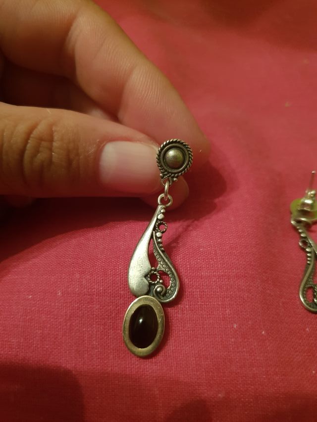Pendientes plata, baño oro y azabache