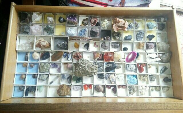Colección de minerales y piedras preciosas