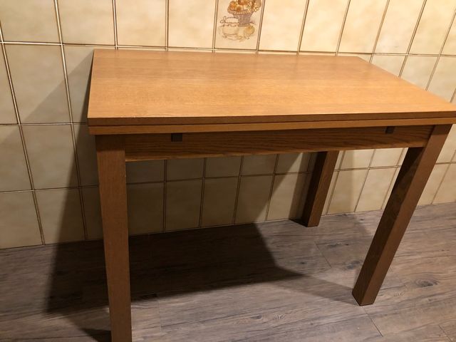 Mesa cocina de segunda mano por 40 € en Blanes en WALLAPOP Mesa cocina de segunda mano por 40 € en Blanes en WALLAPOP