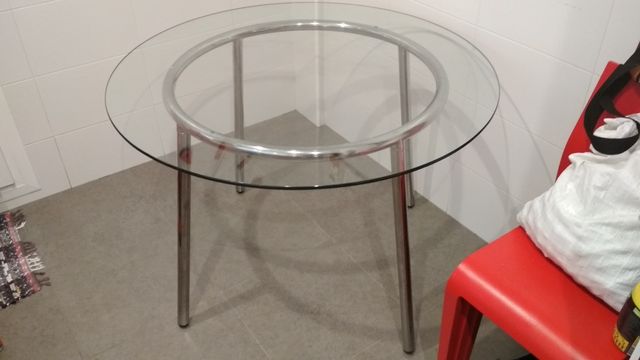 Mesa de cocina redonda de segunda mano por 65 € en Astigarraga en ... Mesa de cocina redonda de segunda mano por 65 € en Astigarraga en ...
