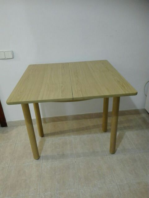 Mesa comedor plegable de segunda mano por 50 € en Terrassa en WALLAPOP Mesa comedor plegable de segunda mano por 50 € en Terrassa en WALLAPOP