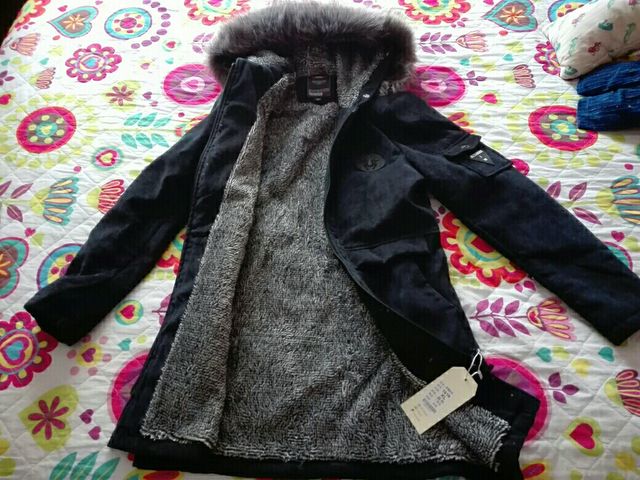 Chaqueta tres cuartos invierno de segunda mano por 25 € en Barañain ... Chaqueta tres cuartos invierno de segunda mano por 25 € en Barañain ...