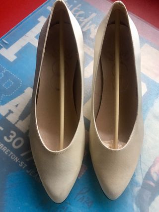 zapatos de novia de segunda mano en la provincia de cantabria en