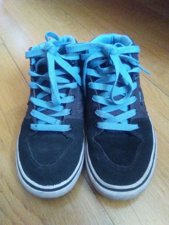 Campeonato Mayordomo Banco de iglesia Zapatillas Vans talla 35 de segunda mano por 24 € en Madrid en WALLAPOP Campeonato Mayordomo Banco de iglesia Zapatillas Vans talla 35 de segunda mano por 24 € en Madrid en WALLAPOP