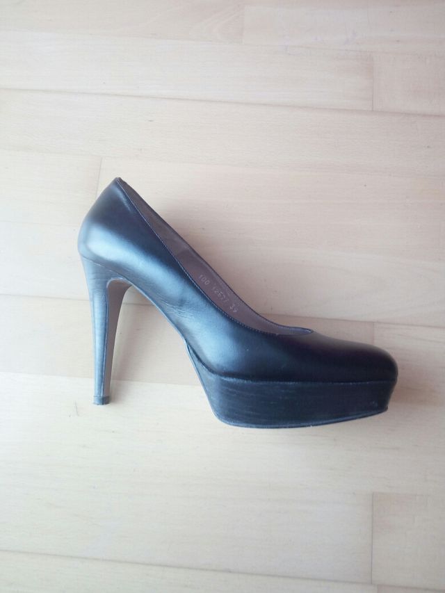 zapatos tacón alto todo piel, solo usados 1 vez