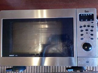 Microondas TEKA TMW 20.1 BIS piezas de segunda mano por 5 EUR en  Donostia-San Sebastián en WALLAPOP