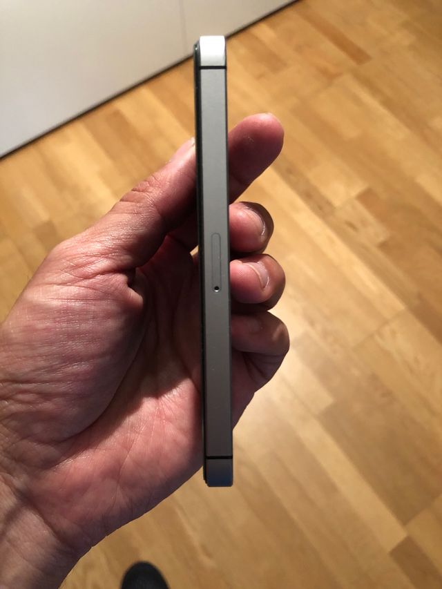 Custodie per iPhone SE