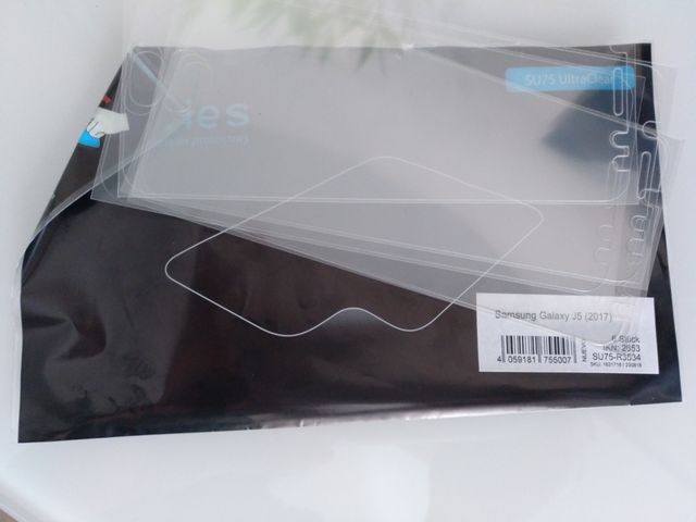 Plástico protector de pantalla.