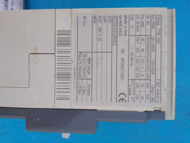 magnetotérmico automático 125 amperios.