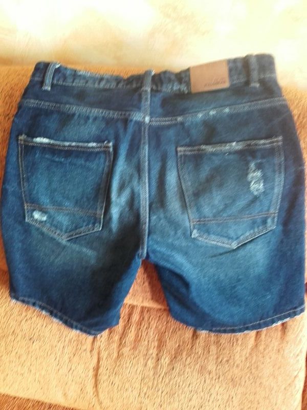 Pantalón tejano Pull & Bear.Talla  42
