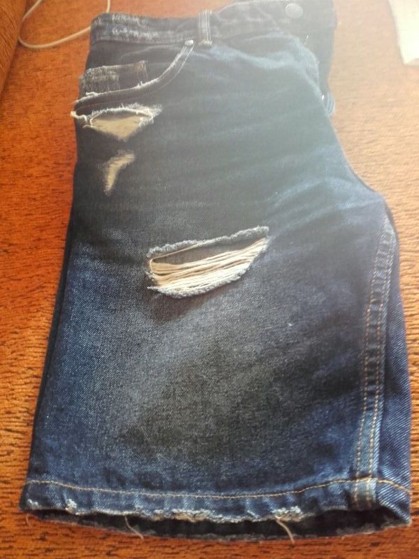 Pantalón tejano Pull & Bear.Talla  42