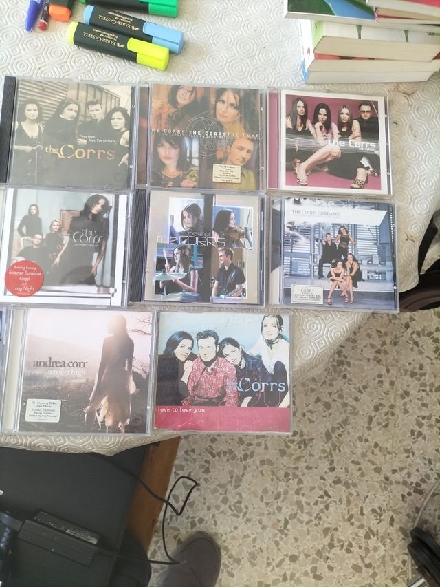 NO A 1€ The corrs Andrea corr ten feet high