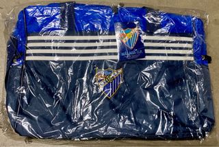Nueva. Bolsa deporte Málaga CF de segunda mano por 20 € en Nueva. Bolsa deporte Málaga CF de segunda mano por 20 € en