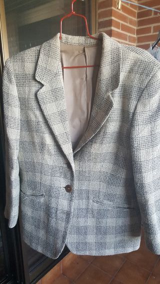 3 americanas señora por 10 euros las tres de segunda mano por 10 EUR en  Pamplona en WALLAPOP