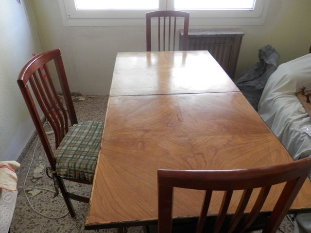 Mesa cuadrada comedor extensible de segunda mano por 29 € en ... Mesa cuadrada comedor extensible de segunda mano por 29 € en ...