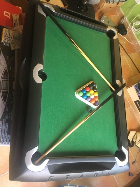 Tavolo da biliardo per bambini.