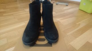 Botas negras Ulanka talla 38 de segunda mano por 19 EUR en Valencia en  WALLAPOP