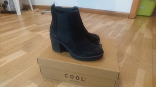 Botas negras Ulanka talla 38 de segunda mano por 19 EUR en Valencia en  WALLAPOP