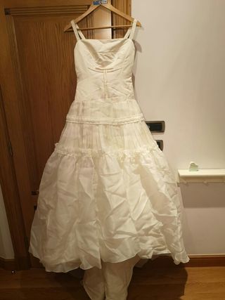 vestido de novia rosa clara de segunda mano en la provincia de