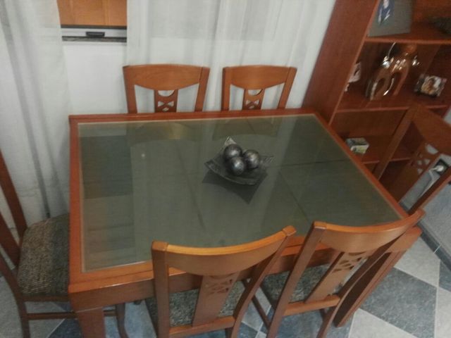 Mesa comedor de segunda mano por 150 € en Huelva en WALLAPOP Mesa comedor de segunda mano por 150 € en Huelva en WALLAPOP