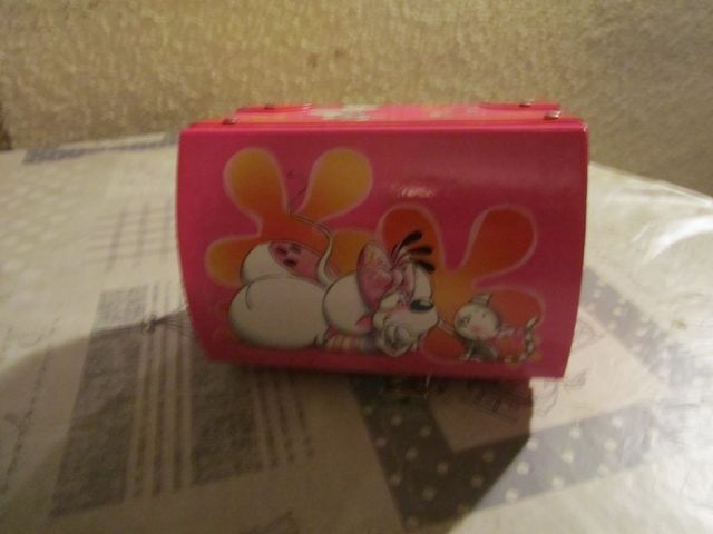 JOYERO DIDDL CON LLAVE.