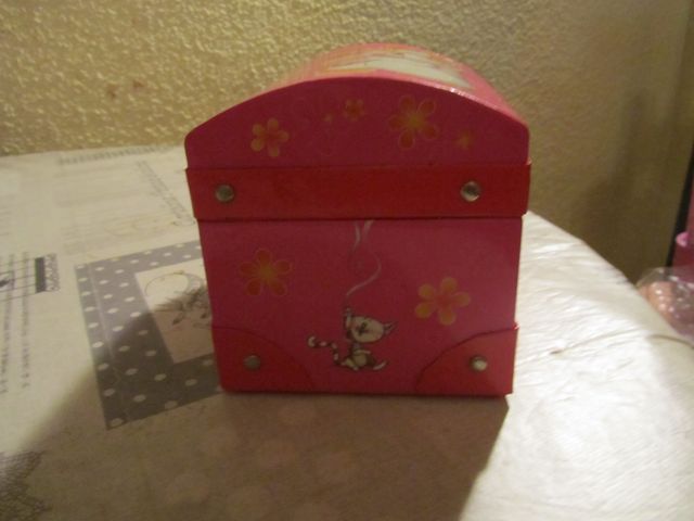 JOYERO DIDDL CON LLAVE.