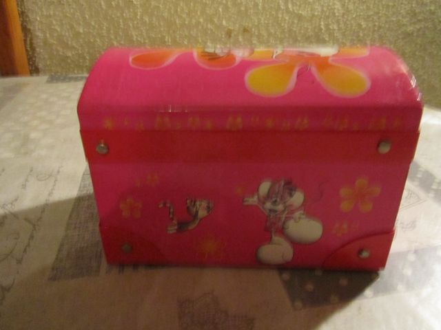 JOYERO DIDDL CON LLAVE.