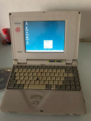 Toshiba Satellite Pro T2100CS Windows 95 Laptop AS IS