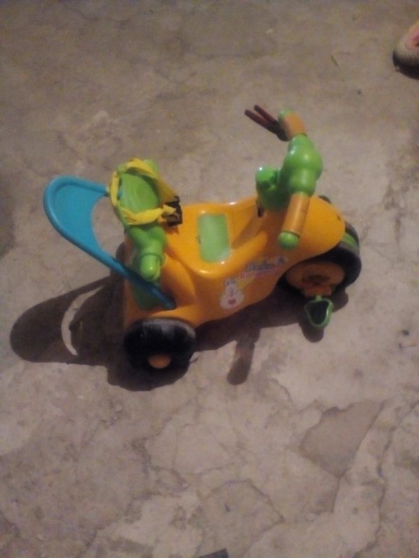 moto niño niña paseo