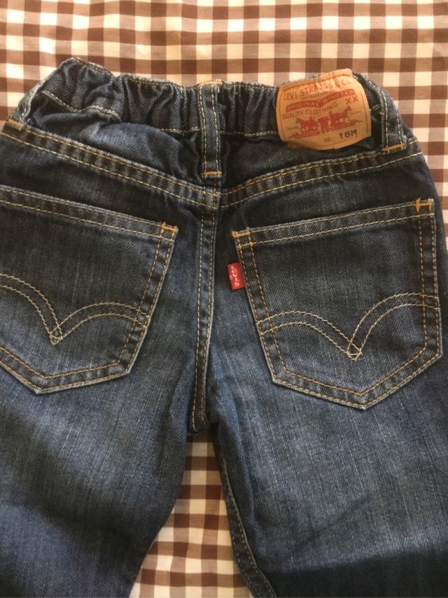Vaqueros Levi's