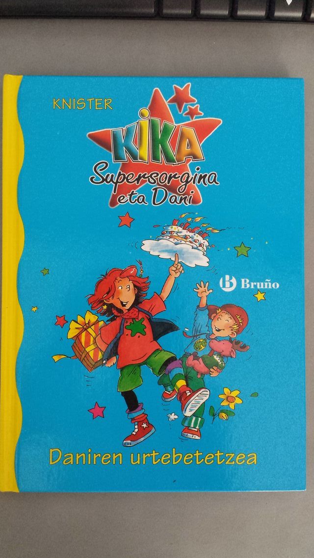 Libro de   Kika Supersorgina eta Dani:  Daniren 