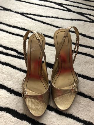 zapatos de tacón Zara de segunda mano en Burgos en WALLAPOP zapatos en de tacón Zara de segunda mano en zapatos Burgos en WALLAPOP 520f75