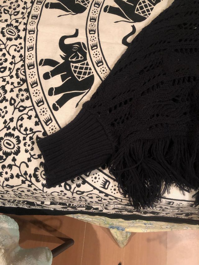 Poncho peruano negro