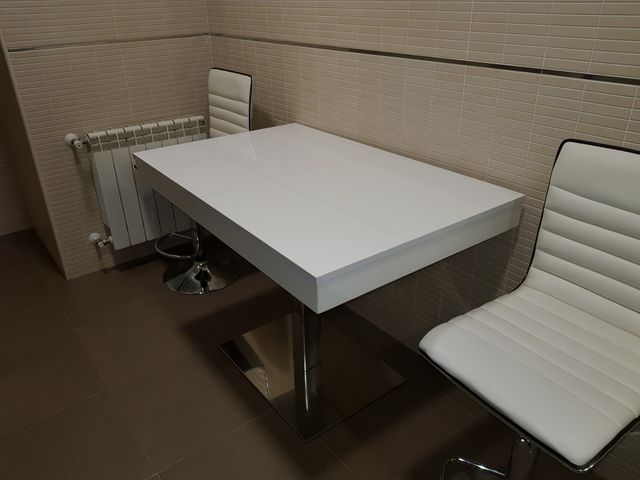 Mesa cocina blanca de segunda mano por 290 € en Colmenar Viejo en ... Mesa cocina blanca de segunda mano por 290 € en Colmenar Viejo en ...