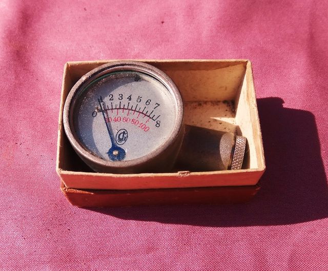 2 Medidores de presion antiguos en caja original