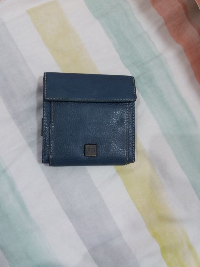 Cartera de piel de Purificación Garcia.