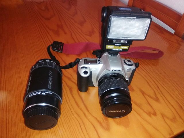 Pack Cámara réflex analógica Canon EOS 300