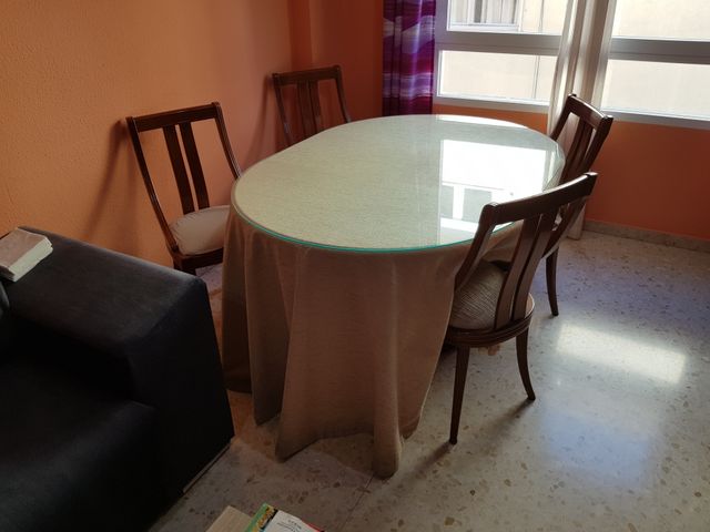 VENDO MESA CON 4 SILLAS Y MUEBLE COMEDOR de segunda mano por 300 ... VENDO MESA CON 4 SILLAS Y MUEBLE COMEDOR de segunda mano por 300 ...