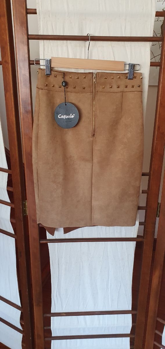 Falda elastica T-2 a estrenar de ante