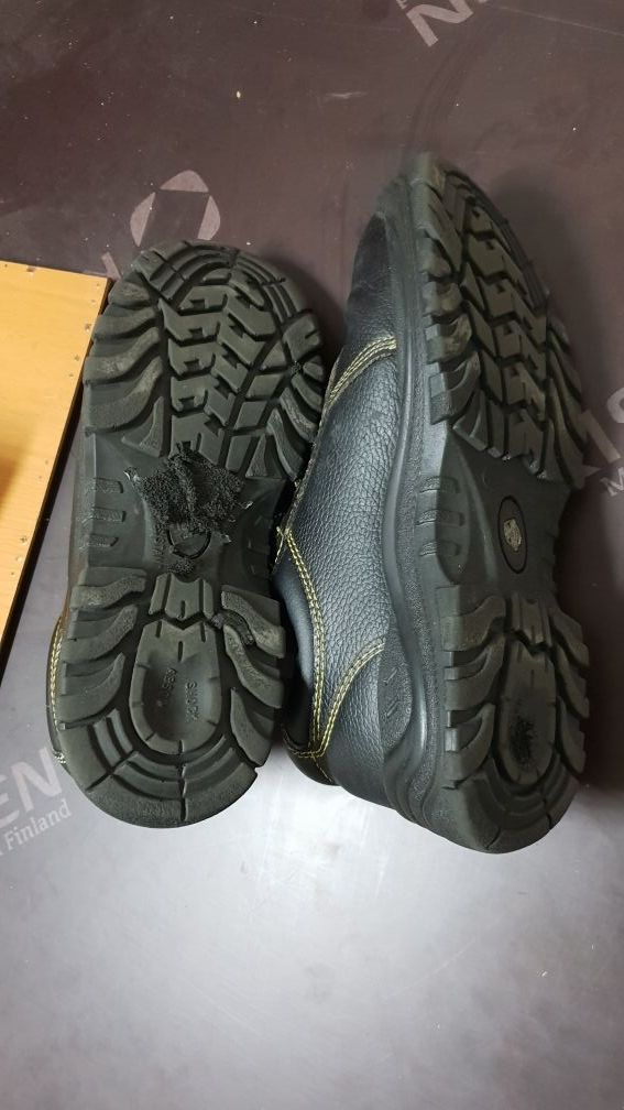 Botas de seguridad numero 43