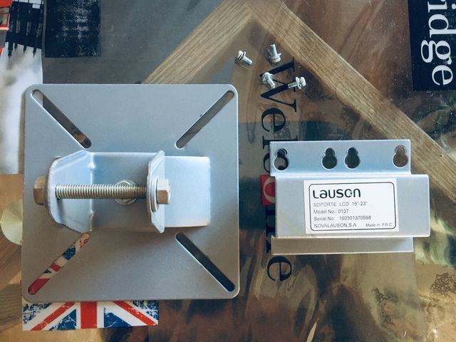 Soporte pared TV plana. 