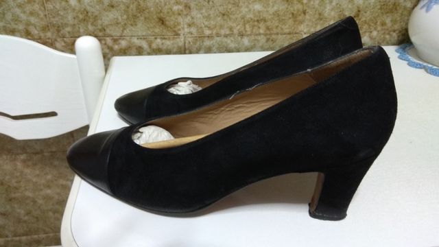 zapatos negros salon