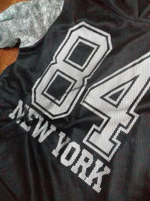 sudadera xs nueva Inside