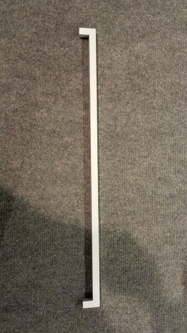 4 TIRADORES COCINA CUADRADO FINO 50 CM